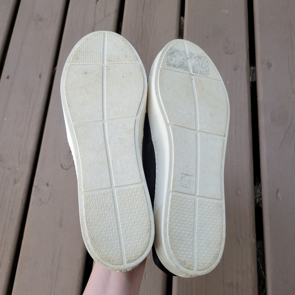 Stuart Weitzman Black Satin Bowgal Bow Slip-on Platform Sneakers Woman's 9.5 - Picture 7 of 9